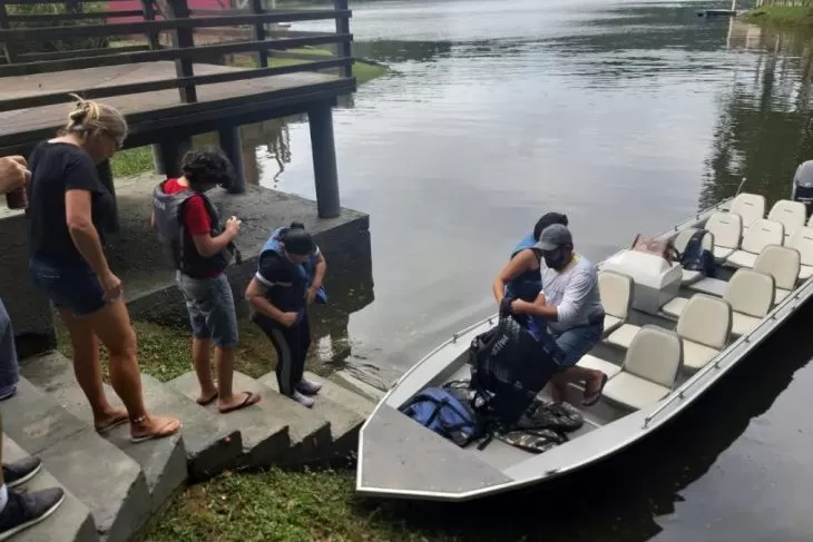 Passeio de Barco na Represa de Rio Bonito em Rio Dos Cedros